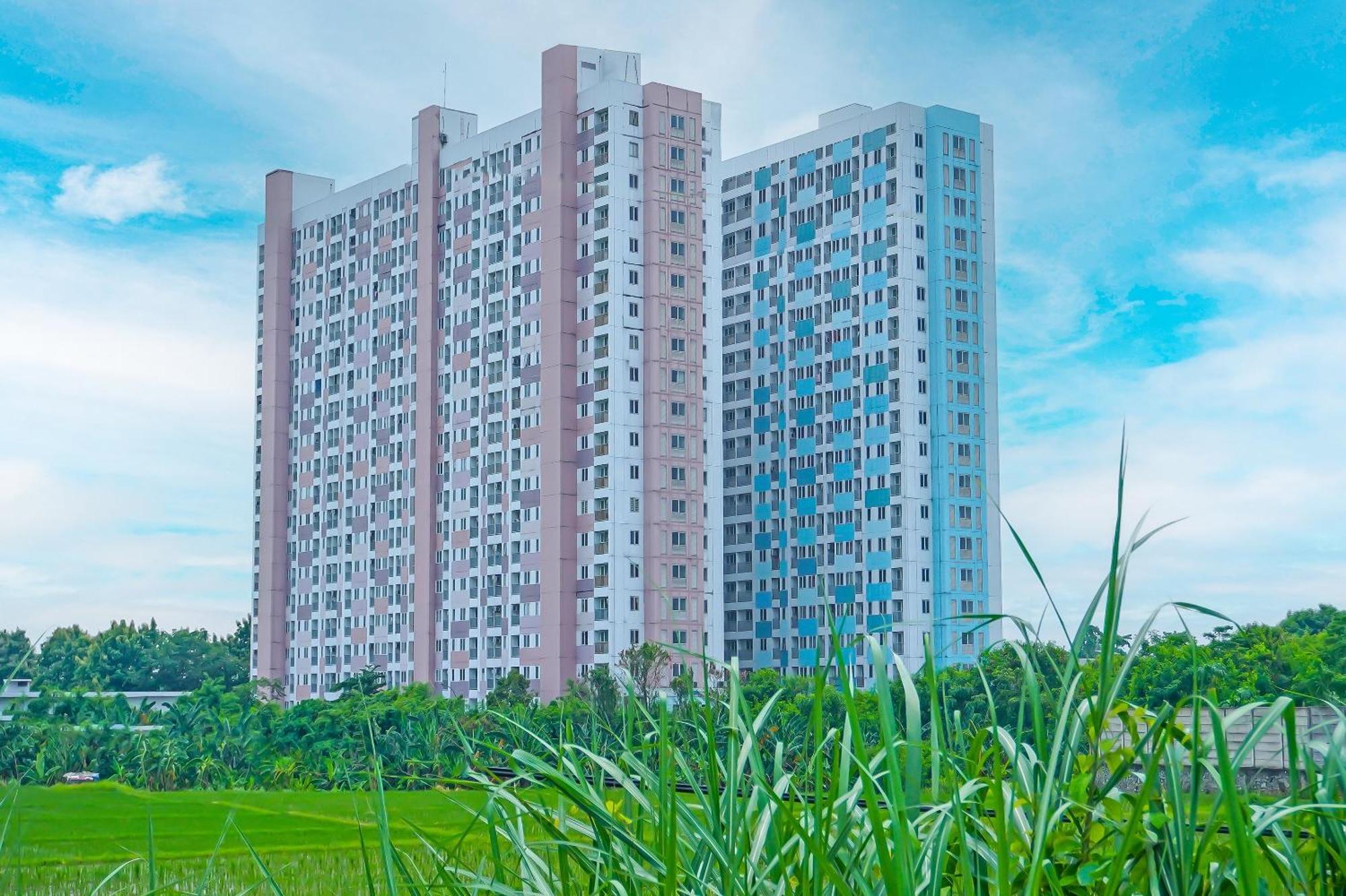 Oyo 90391 Gkitroom Karawang Buitenkant foto